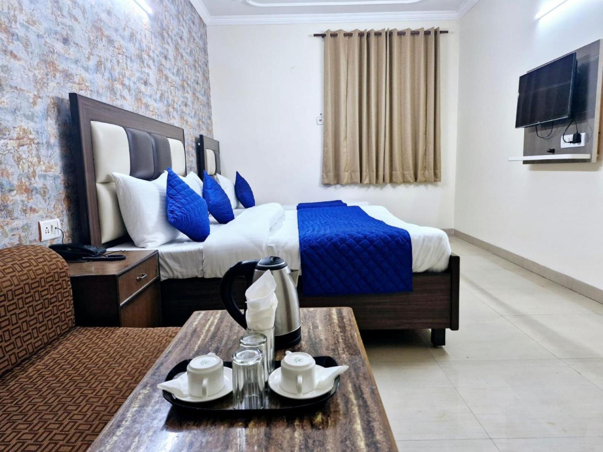 Airport Hotel Mayank Residency Ню Делхи Екстериор снимка