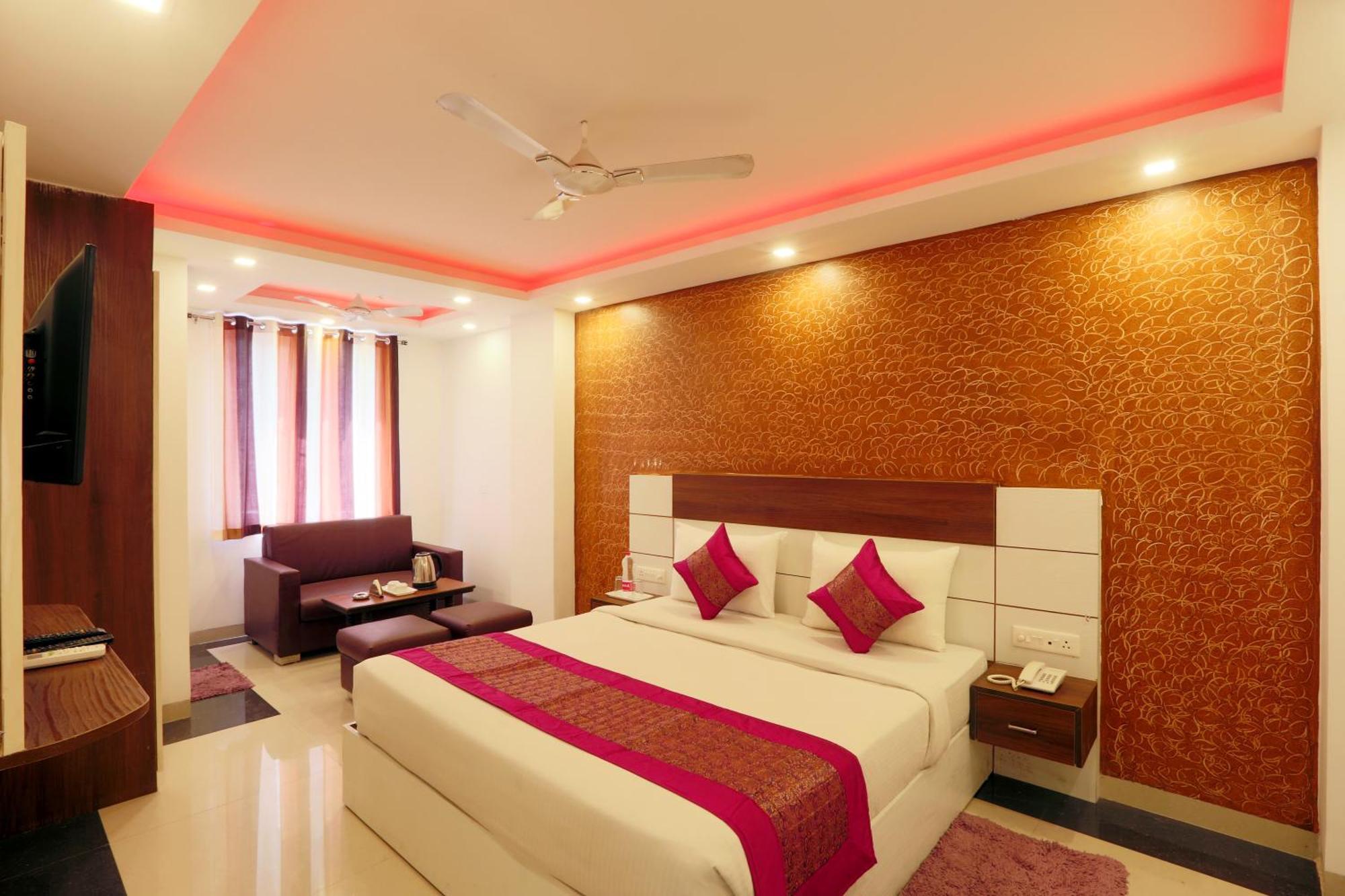 Airport Hotel Mayank Residency Ню Делхи Екстериор снимка