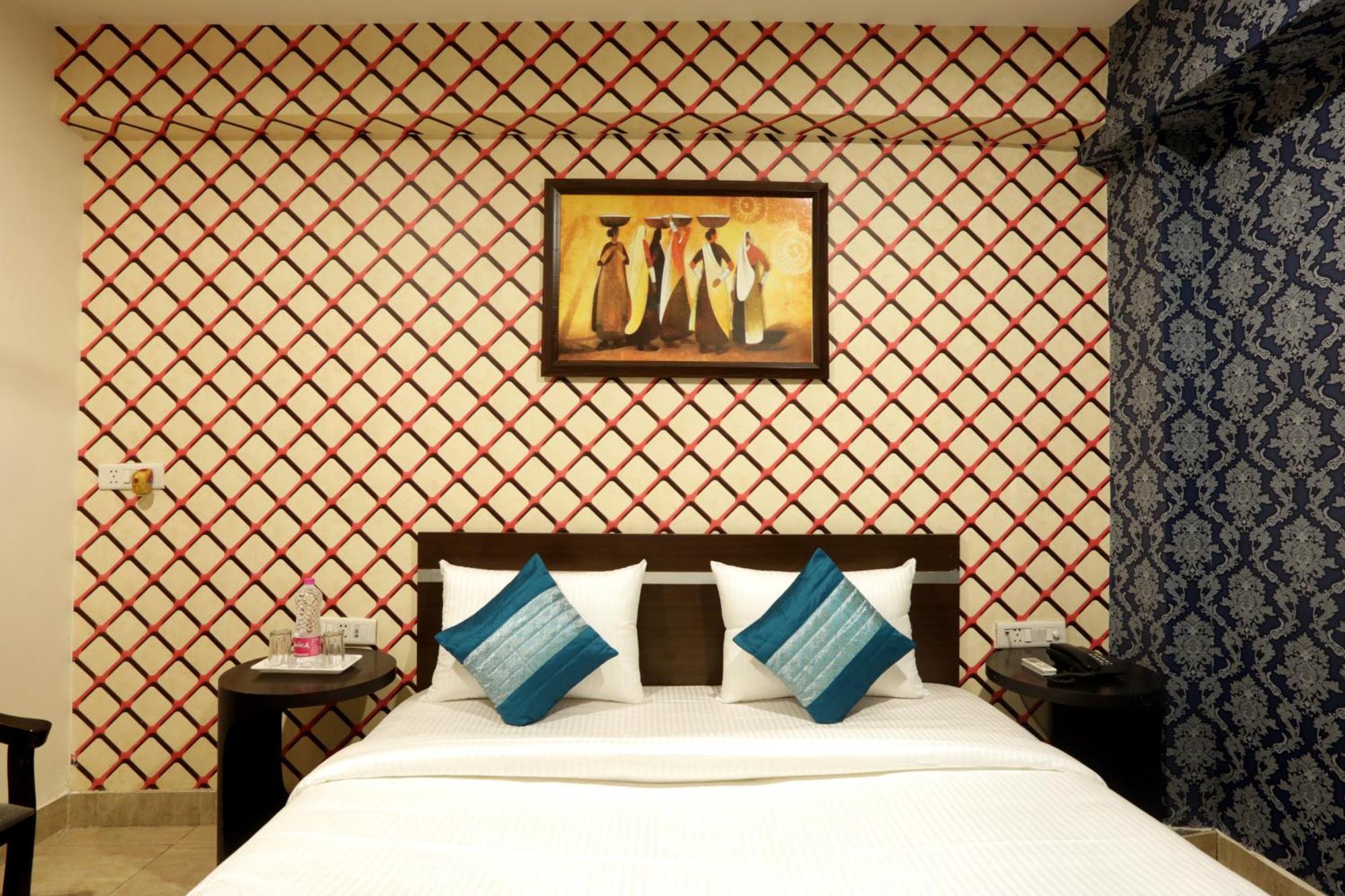 Airport Hotel Mayank Residency Ню Делхи Екстериор снимка