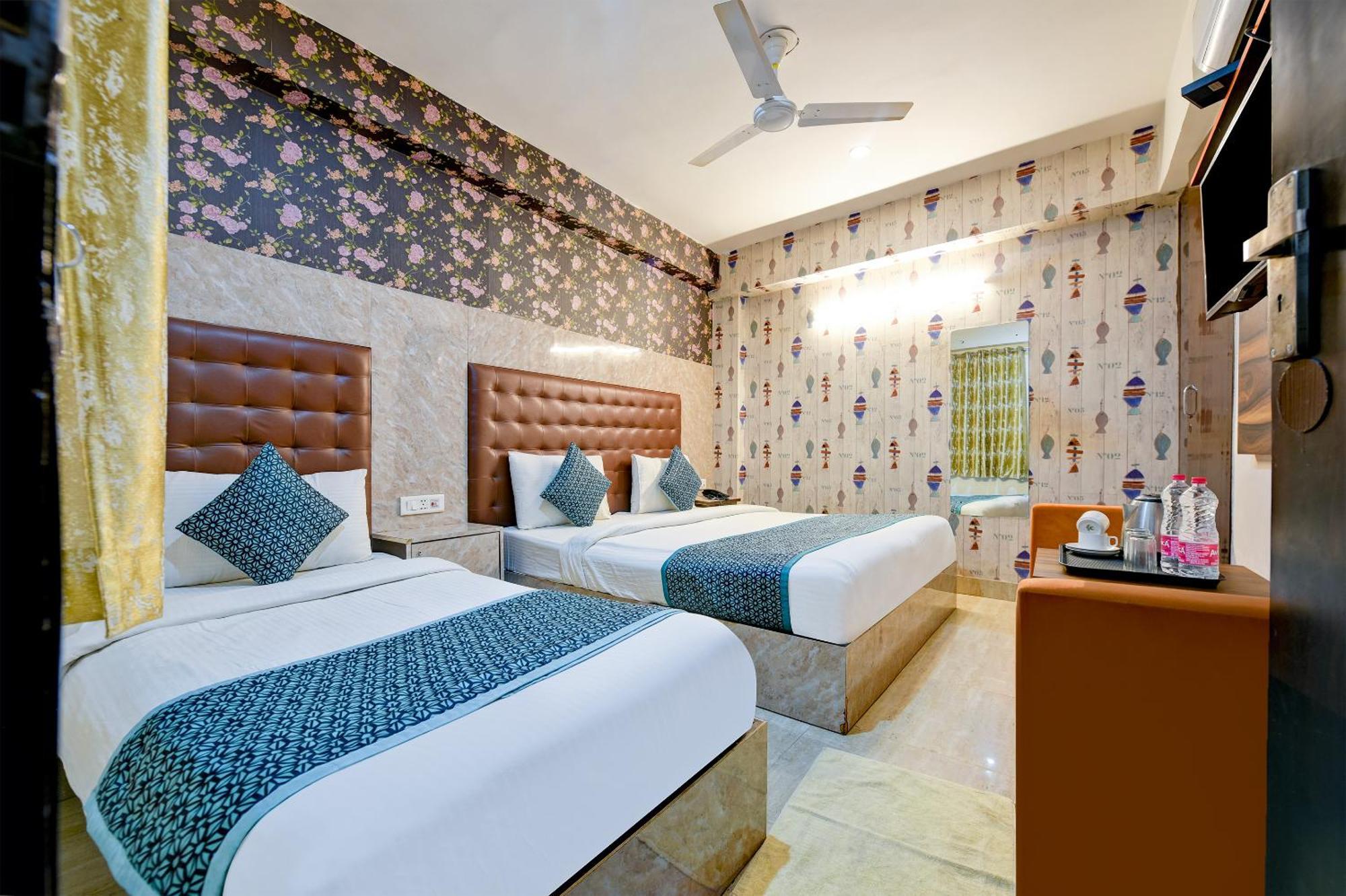 Airport Hotel Mayank Residency Ню Делхи Екстериор снимка